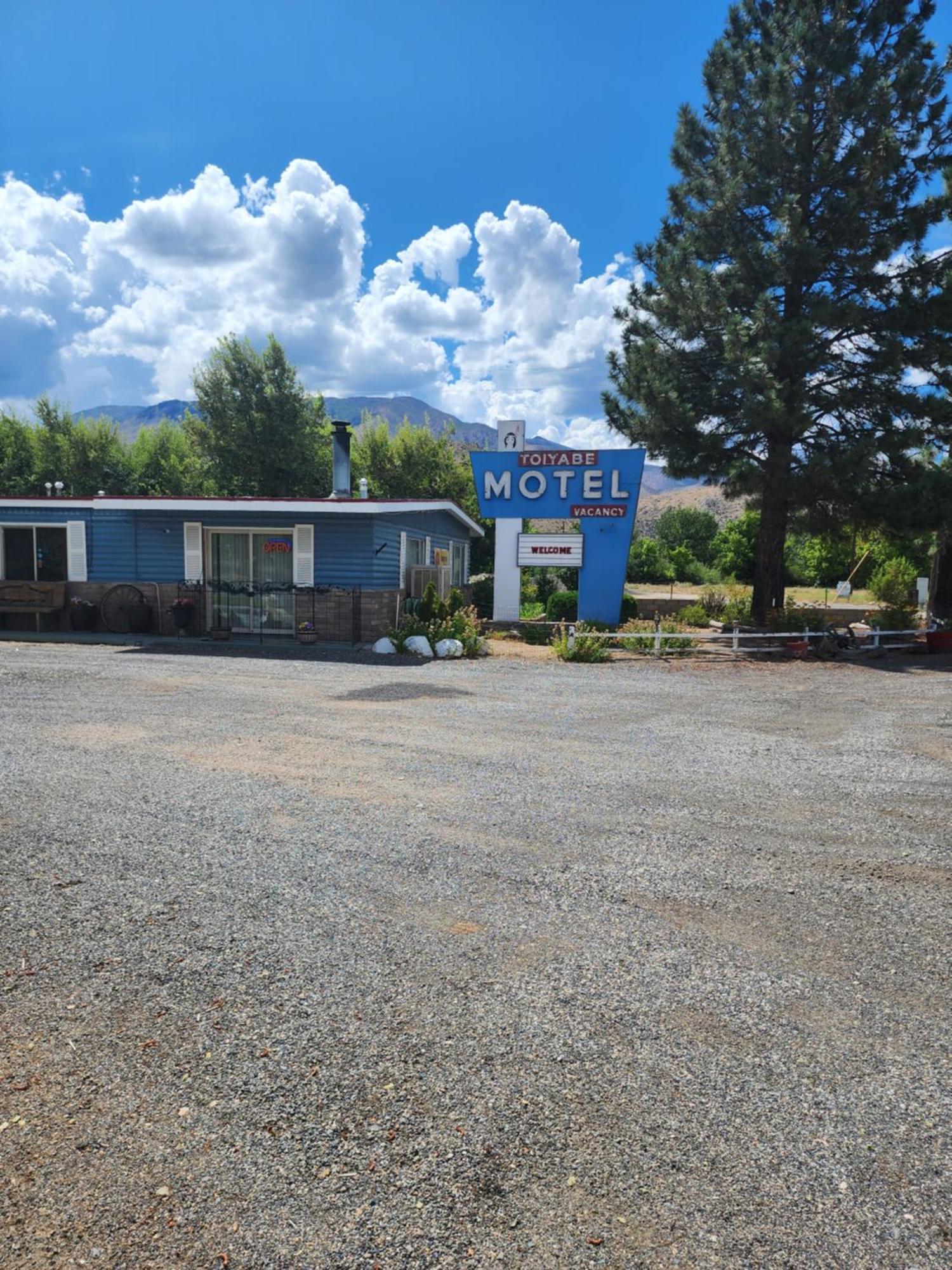 Toiyabe Motel Walker 외부 사진