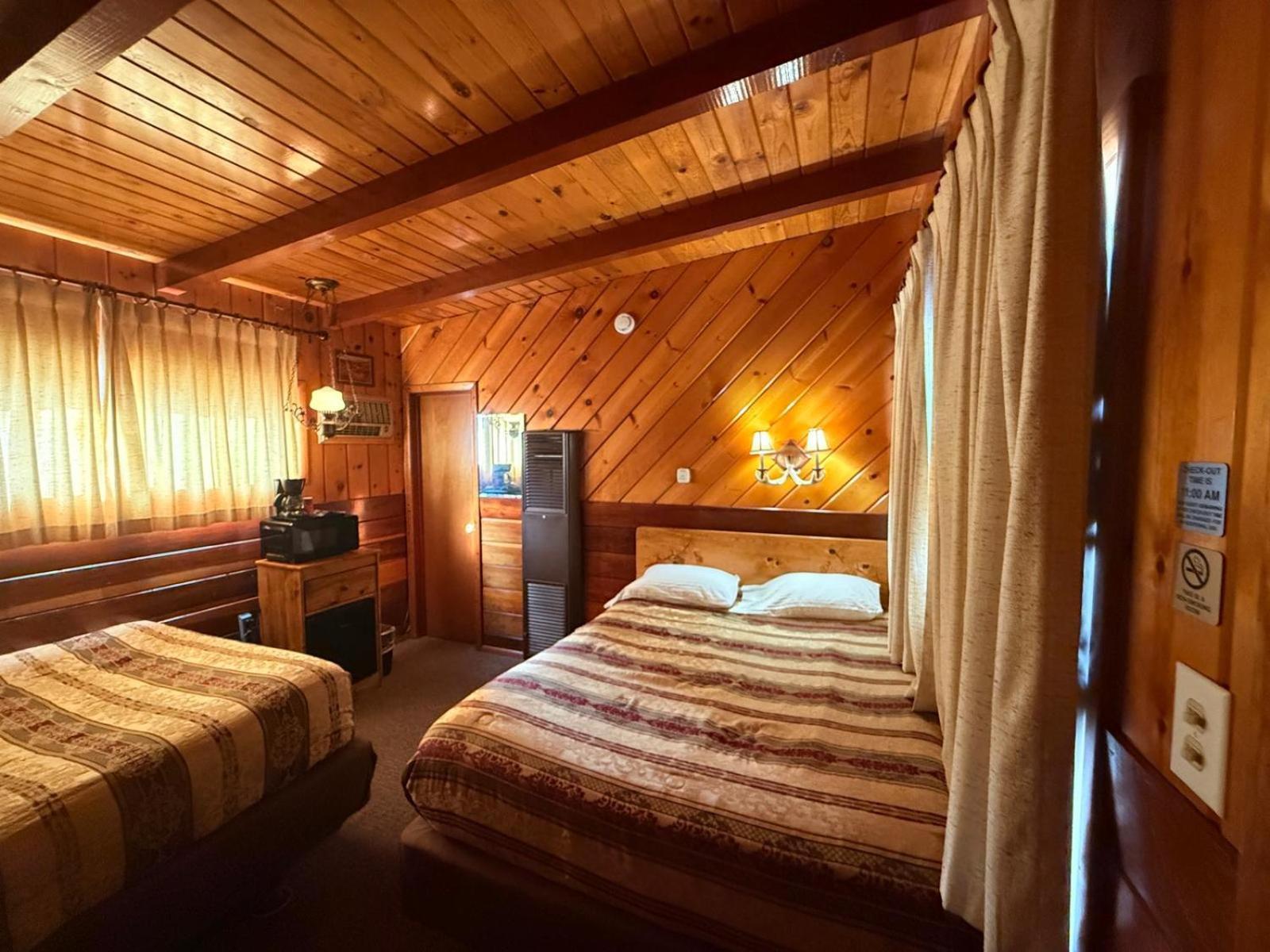 Toiyabe Motel Walker 외부 사진